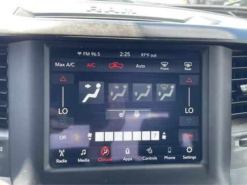 Used 2021 RAM 1500 Big Horn AWD/4WD image 17