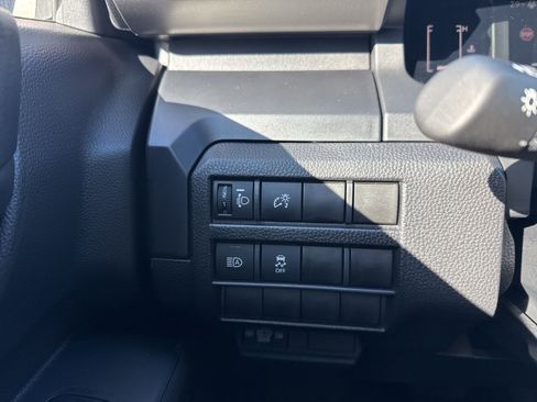 Used 2025 Toyota Tacoma SR image 23