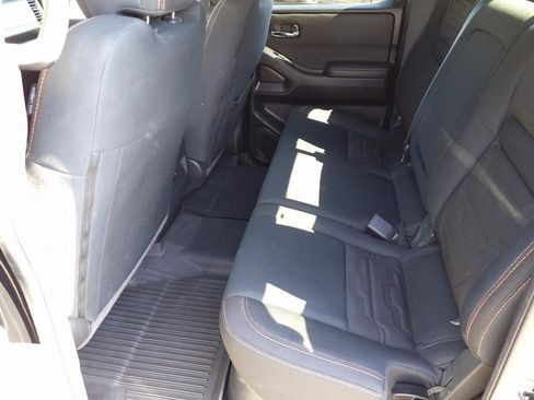 Used 2024 Nissan Frontier PRO-4X w/ Off-Road Protection Package image 8