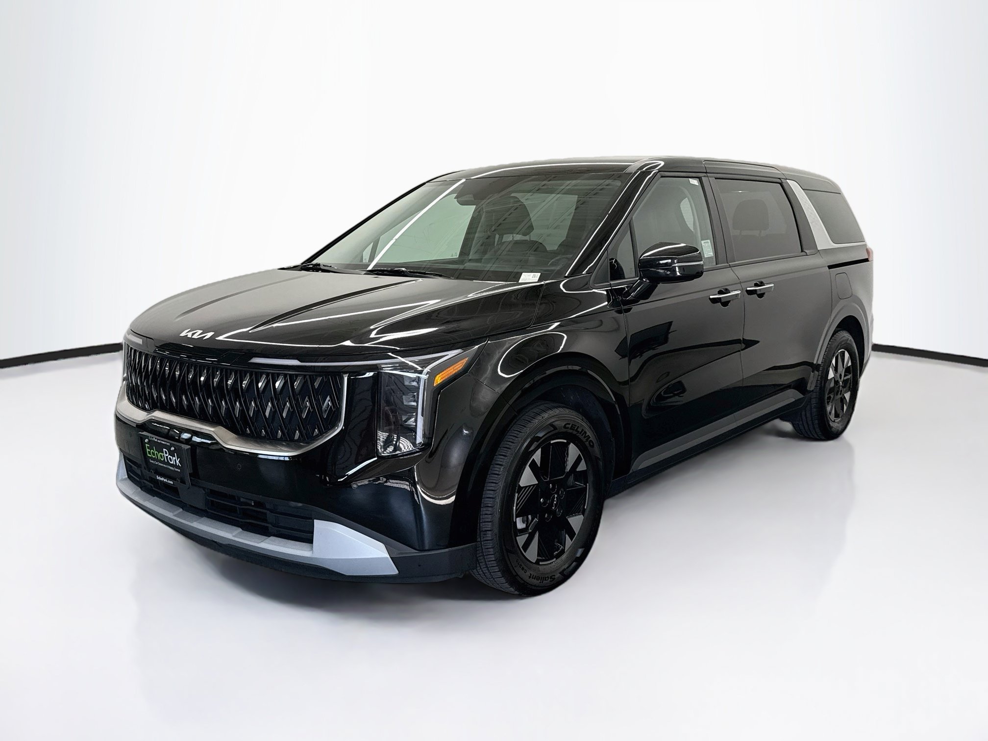 Used 2026 Kia Carnival LXS FWD image 3
