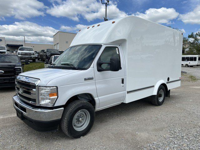 New 2027 Ford E-350 and Econoline 350 Super Duty w/ Power Equipment Group RWD image 1