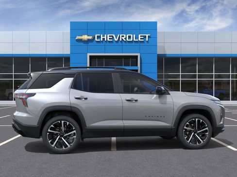 New 2026 Chevrolet Equinox RS w/ Convenience Package III AWD/4WD image 39