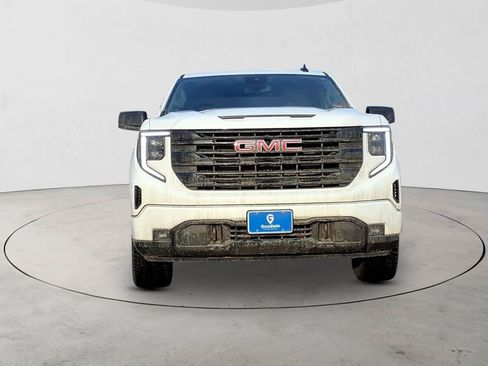 Used 2024 GMC Sierra 1500 Elevation image 3