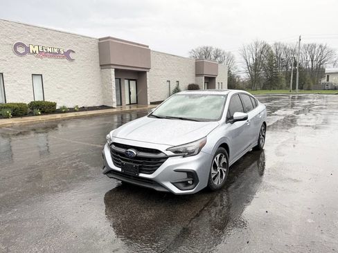 Used 2025 Subaru Legacy Premium image 2