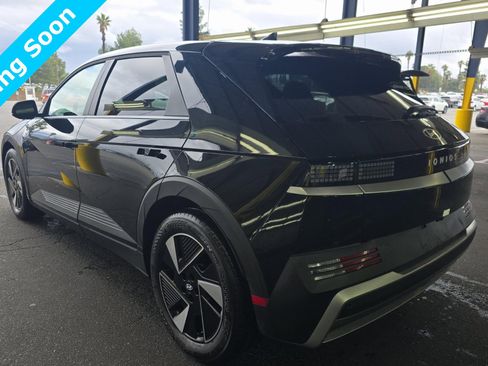 Used 2025 Hyundai Ioniq 5 SE image 4