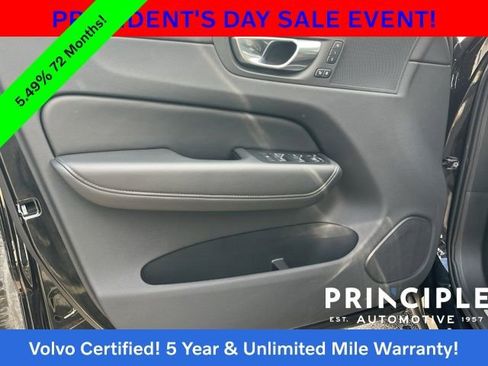 Certified 2025 Volvo XC60 B5 Core image 25