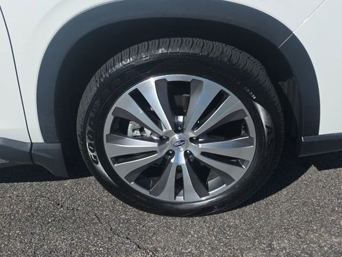 Used 2022 Subaru Ascent Touring AWD/4WD image 9