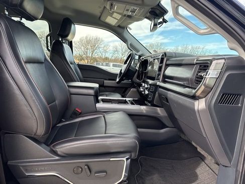 Used 2024 Ford F250 Lariat w/ Chrome Package image 26