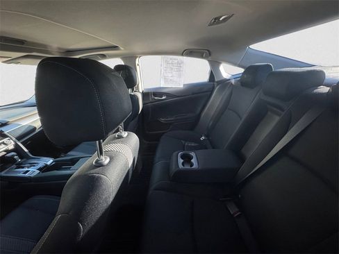 Used 2018 Honda Civic EX-T image 8