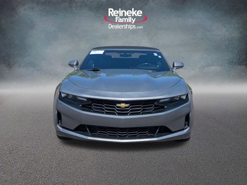 Used 2020 Chevrolet Camaro LT RWD image 2