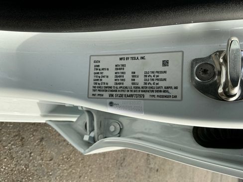 Used 2024 Tesla Model 3 Standard Range image 28