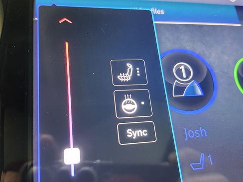 Used 2023 Jeep Grand Cherokee 4WD 4xe image 9