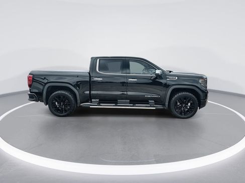 Used 2022 GMC Sierra 1500 Denali w/ Technology Package RWD image 9