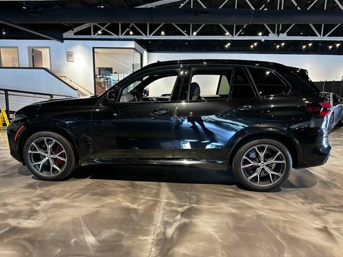 Used 2024 BMW X5 xDrive40i w/ M Sport Package AWD/4WD image 2