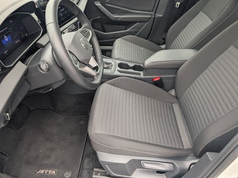 Used 2025 Volkswagen Jetta S FWD image 11