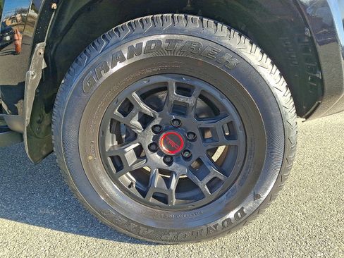 Used 2022 Toyota 4Runner SR5 image 8