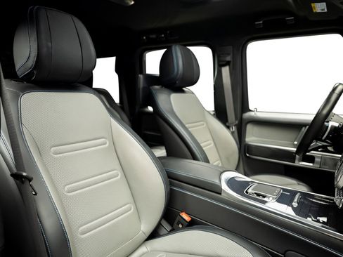 Used 2025 Mercedes-Benz G 580 w/ EQ Technology image 36