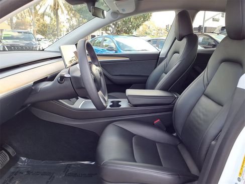 Used 2023 Tesla Model Y Long Range image 6