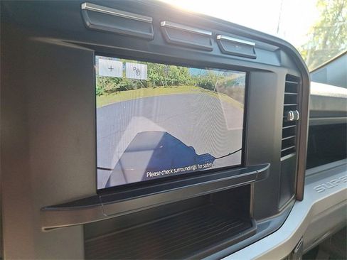 New 2024 Ford F450 XL w/ XL Chrome Package image 4