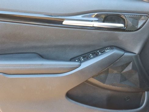 Used 2021 Kia Seltos EX image 16