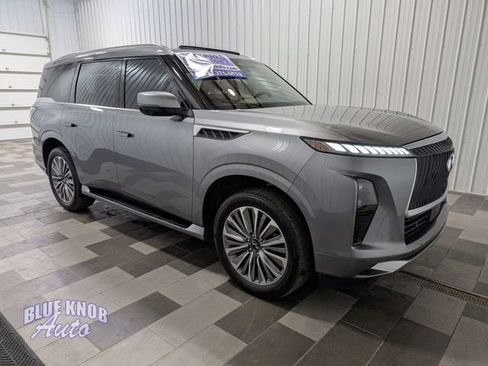 Used 2025 INFINITI QX80 Sensory AWD/4WD image 5