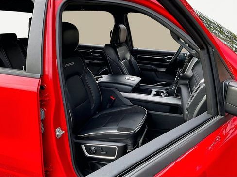 Used 2024 RAM 1500 Laramie image 19