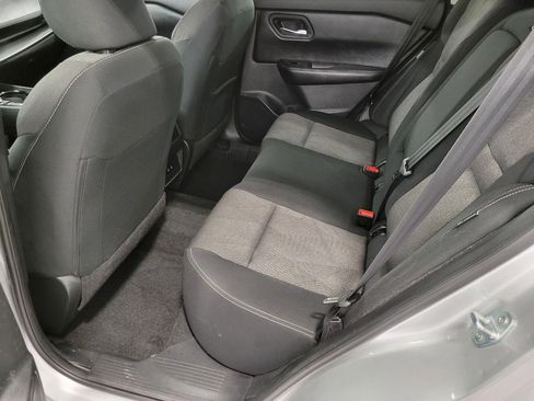 Used 2025 Nissan Rogue SV image 22