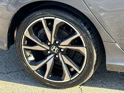 Used 2020 Honda Civic Sport image 6