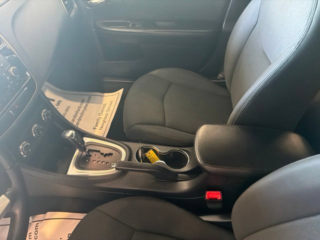 Used 2012 Chrysler 200 Touring FWD image 11