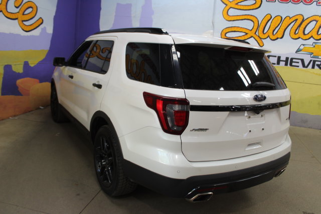 Used 2017 Ford Explorer Sport AWD/4WD image 6