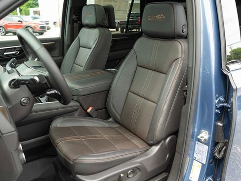 New 2025 Chevrolet Tahoe High Country image 16