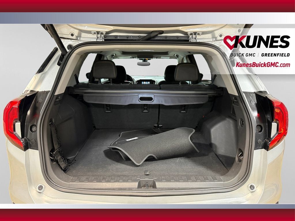 Used 2021 GMC Terrain SLE w/ Driver Convenience Package AWD/4WD image 37