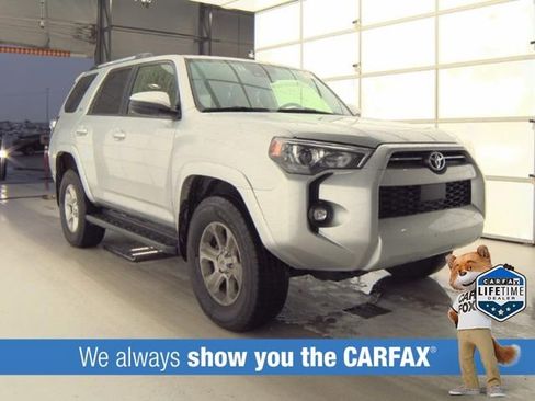 Used 2024 Toyota 4Runner SR5 AWD/4WD image 2
