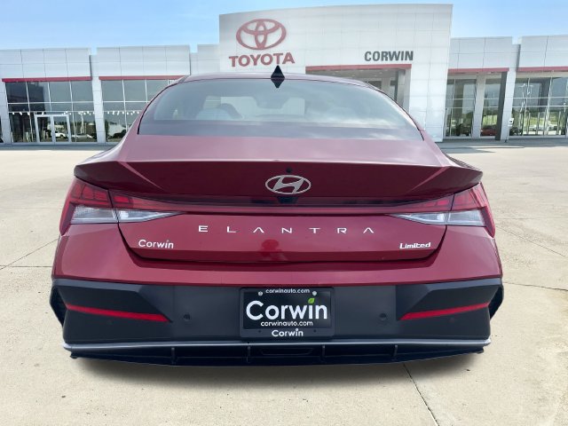 Used 2024 Hyundai Elantra Limited FWD image 4