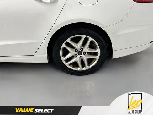 Used 2013 Ford Fusion SE FWD image 31
