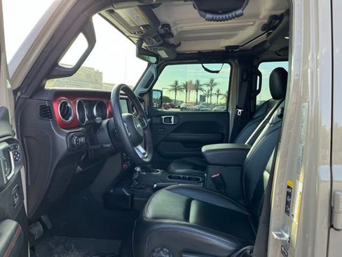 Certified 2022 Jeep Gladiator Rubicon w/ LED Lighting Group image 13