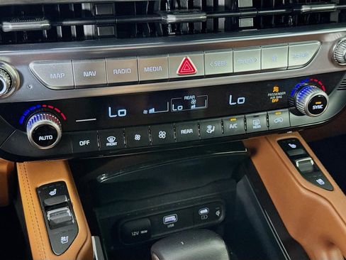 Certified 2024 Kia Telluride SX X-Line AWD/4WD image 18