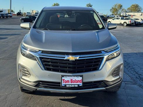Used 2023 Chevrolet Equinox LT w/ Driver Convenience Package image 9
