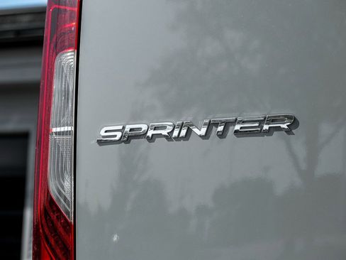 New 2025 Mercedes-Benz Sprinter 2500 image 9