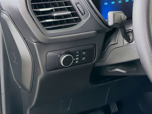 Certified 2025 Ford Escape ST-Line AWD/4WD image 13