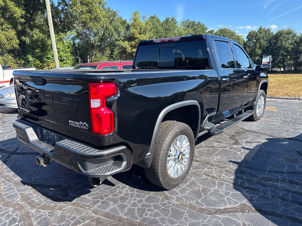 Used 2022 Chevrolet Silverado 3500 High Country w/ Safety Package II AWD/4WD image 4