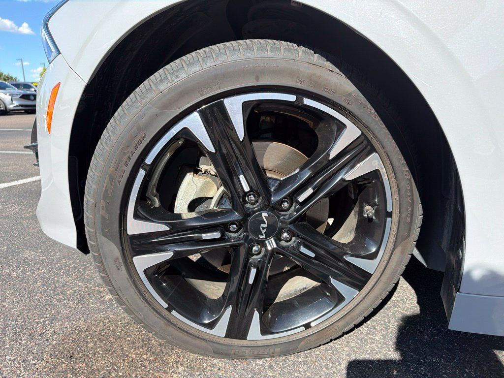 Used 2023 Kia K5 GT-Line w/ GT-Line Premium Package FWD image 8