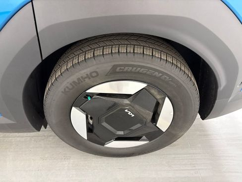 New 2026 Kia EV9 Wind AWD/4WD image 11