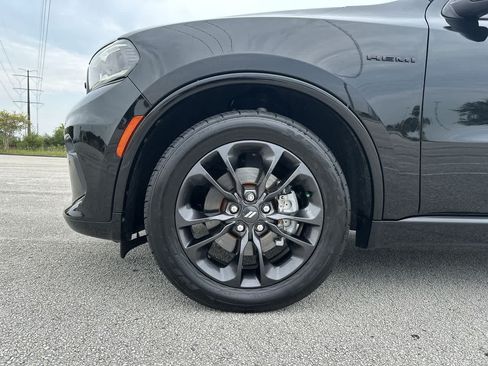 Certified 2024 Dodge Durango R/T RWD image 13