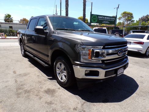 Used 2018 Ford F150 XLT w/ Equipment Group 301A Mid RWD image 9