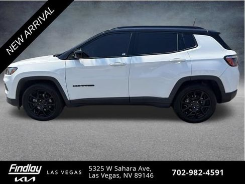 Used 2022 Jeep Compass Latitude w/ Convenience Group FWD image 8
