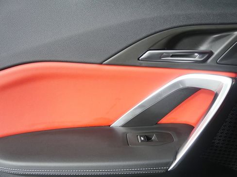 Certified 2025 BMW X2 xDrive28i image 13