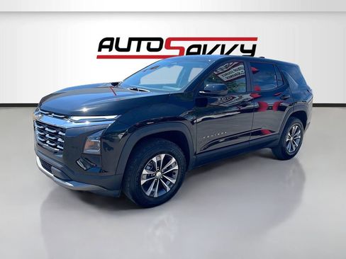 Used 2026 Chevrolet Equinox LT FWD image 3