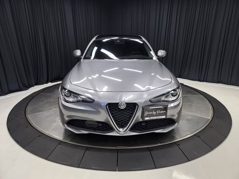 Used 2020 Alfa Romeo Giulia Ti w/ Quick Order Package 22X Lusso image 8