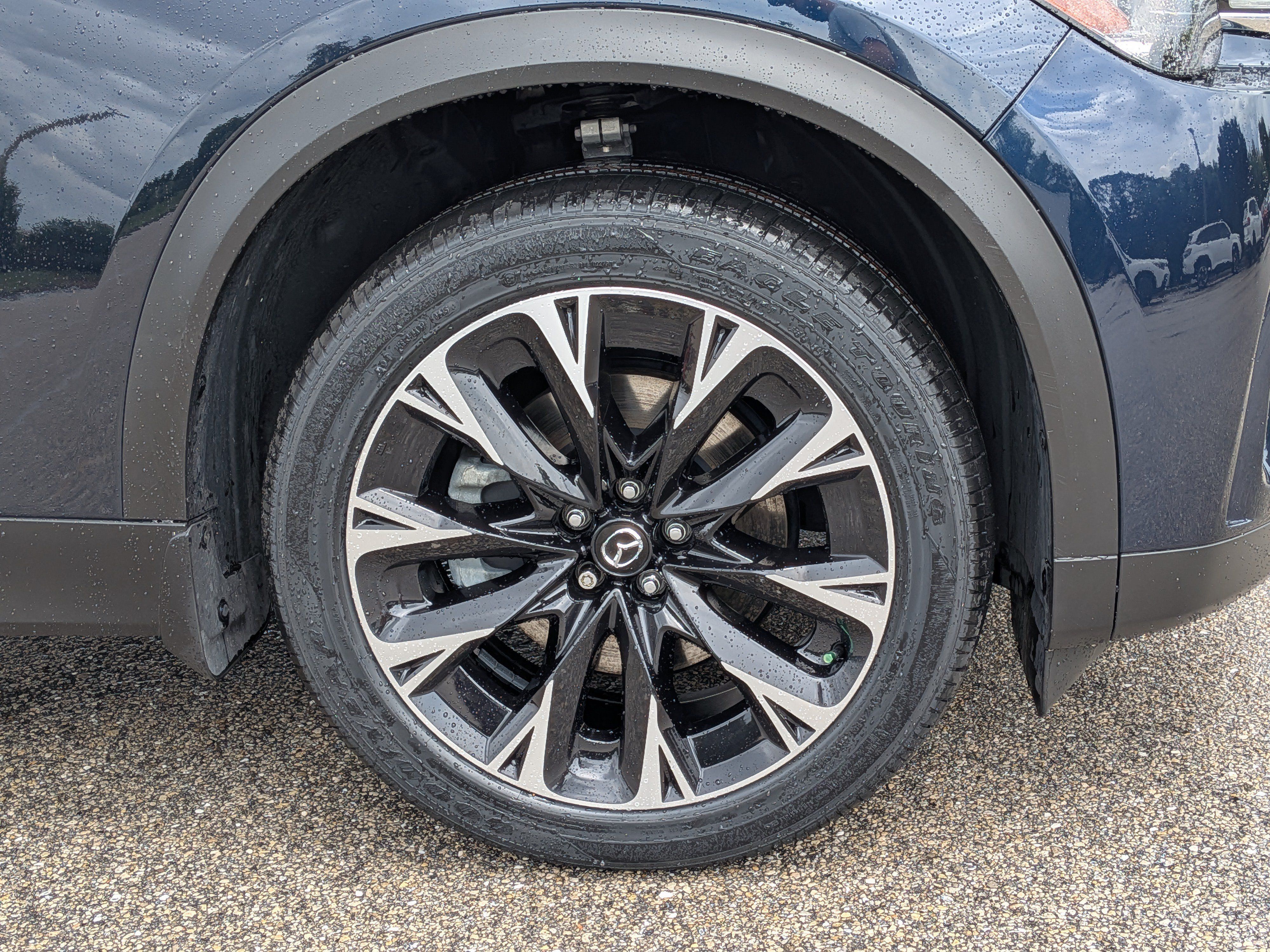 Used 2024 MAZDA CX-90 Plug-In Hybrid w/ Premium Plus AWD/4WD image 11